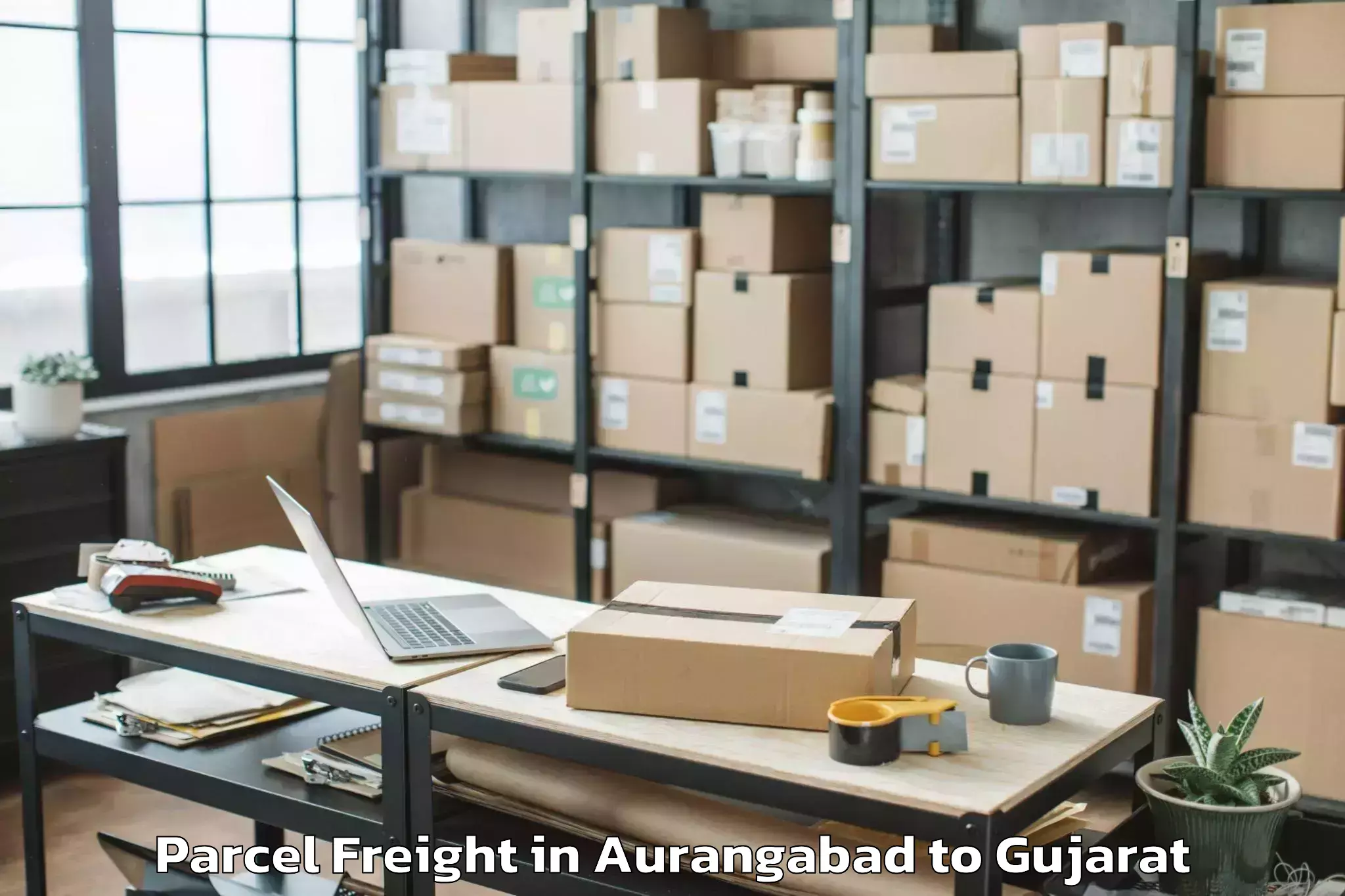 Get Aurangabad to Valod Parcel Freight